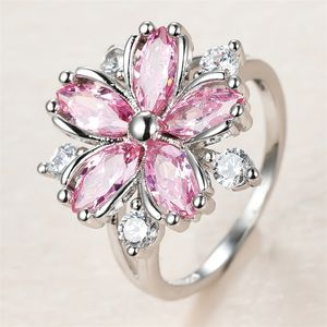 Cute Female Pink Crystal Stone Ring Charm Silver Color Thin Wedding s For Women Dainty Bride Flower Zircon Engagement 220719