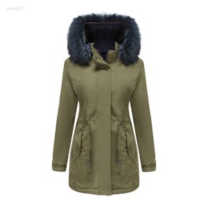 Per l'inverno 2022 Moda Nero Verde Imbottito Giacca con zip da donna Design con cappuccio in velluto Parka femminile Giacca calda antivento 3XL L220725