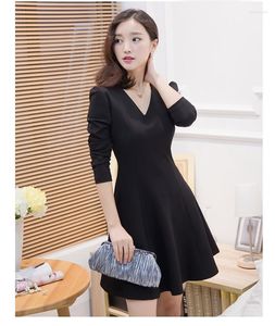 Abiti casual Prodotti autunnali da donna Abito coreano sottile a maniche lunghe Boutique Wear Estate da donna