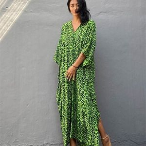 Sexy Print Deep V-neck Dress Batwing Sleeve Long Dresses Women Summer Dress Beachwear Bohemian Women Plus Size Kaftan A1045 220510