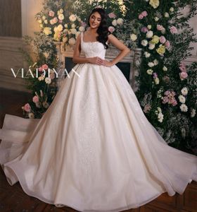 Splendidi abiti da sposa con abito da ballo di Dubai 2022 Abiti da sposa Vestido de Noiva con applicazioni in pizzo con perline Plus Size
