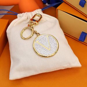 Kvinnor Designer Diamond Keychain Mens Luxury Fashion Keys Väska Smycken Guld Key Buckle Classic Letter L Print Keychains Ornament 2204113d