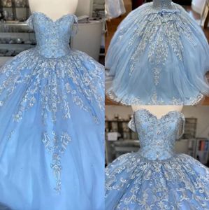 Baby blå spets tulle söt 16 klänningar av axeln blommig applique tulle pärlstav corset tillbaka vestidos de quinceanera boll klänningar prom pro232