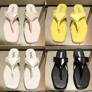 Lady Lady Selppers Sapatos de couro escovado Sandals planos Aqua amarelo branco preto p￳ de moda rosa Mulheres