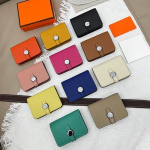 Män klassisk casual kreditkortshållare Designer läder PVC Ultra Slim Wallet Packet Bag för mans kvinnor med silverspänne och ruta 10x8cm