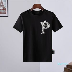 مصمم Mens PP Skull Diamond T قمصان قصيرة الأكمام العلامة التجارية الربيع والصيف عالية الجودة من جماجم الجودة Tshirt Tees Phillip Plain P88 236