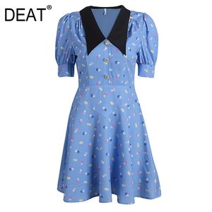 DEAT Women Blue Patchwork Printing Single Breasted Dress New VNeck Short Puff Sleeve Slim Fit Fashion Summer 7E0874 210428