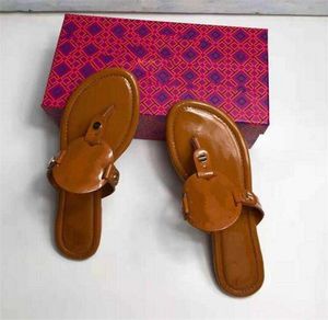 Moda Designer oryginalne skórzane sandały na zewnątrz Flip Flip Flip Flop Flat Obcowanie Kapcia