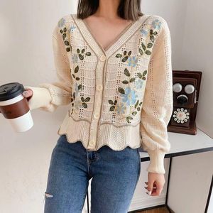 Kvinnors stickor Tees Women Sweaters Jumpers Autumn V långärmad blomma broderat hål stickat cardigan kort tunn ihålig utjacka