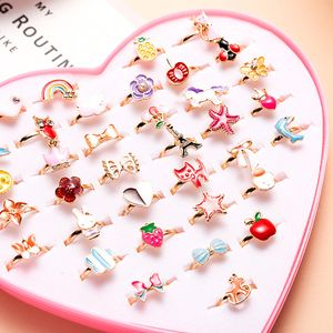 10pcs / lot Anelli del fumetto per bambini Candy Flower Animal Bow Shape Ring Set Mix Finger Jewellery Kid Girls Toys Colore casuale 220719