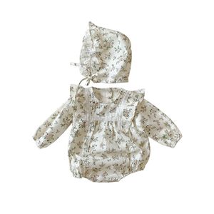 Koreanische Spitze Rüste niedliche Baby -Rolmers mit Hut -Set Säugling Vintage Floral Langarm Jumpsuit Kleinkind Baby Mädchen Süße Kleidung 235 E3