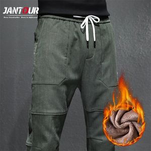 Brand Mens Winter Pants Thick Warm Cargo Casual Fleece Pockets Trouser Fashion ArmyGreen Loose Baggy Joger Male 220325