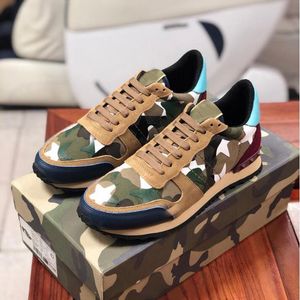Med Box Designer Vt Sneakers Shoe Top Quality Camouflage Sneaker Casual Shoes Womens Mens Rivet Shoes Studded Leather Flats Mesh Camo Suede Train Valentine 85pj