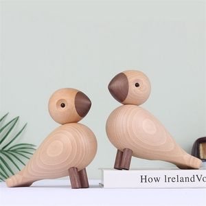 Träplay Puppet Puppet Woodcarving Decoration Creative Home Furnishing Bird of Danmark Small Ornaments in Room T200331