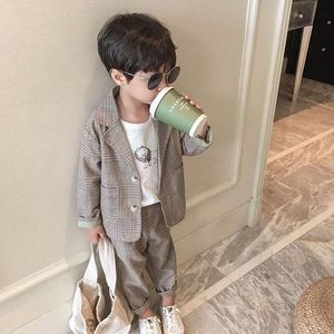 Completi di abbigliamento Boy Blazer Abiti per bambini Costume formale Abbigliamento per bambini Stile britannico Per la festa nuziale Prince Boys Baby BirthdayAbbigliamento