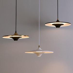 Anhängerlampen Nordische LED -Leuchten moderner Designer Eisen -Hanglamp für Schlafzimmer Esszimmer Bar Dekor Luminaire Suspension Küchenhalterpendant