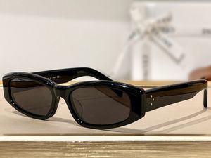 Kadınlar ve Erkekler Için güneş gözlüğü Yaz 40530 Stil Anti-Ultraviyole Retro Plaka Tam Çerçeve Camlar Rastgele Kutu