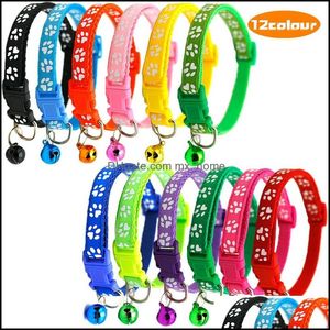 Tkaniny Bells Cute Cats Collory Regulowane Klamry Moda Pet Dog Collar Footprint Wzór Dostawy Ołów Akcesoria Vtky2294 Drop Dostawa 2