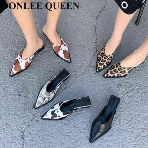 2022 Brand Designer Women Slippers Fashion Leopard Mule Flat Pointed Toe Casual Shoes Slide Low Heel Snake Sandal Big Size 35-41 G220525