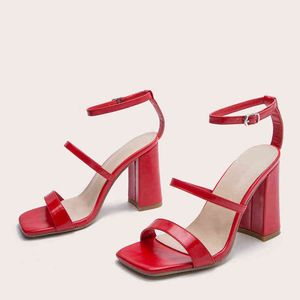 Sandálias 2022 Mulheres vermelhas sapatos de casamento noiva