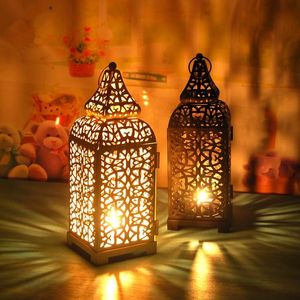 Candle Holders European Moroccan Wrought Iron Holder Hollow Retro Candlestick Hanging Lantern Vintage Elegant ArticlesCandle