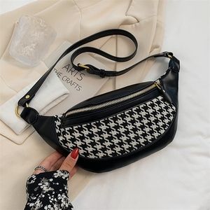 여성용 Houndstooth 격자 무늬 여성 PU 가죽 허리 여성 패니 팩 여성 와이드 스트랩 크로스 바디 가방 트렌드 220810