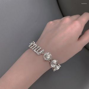 Fili di perline 2022 Lettera strass Bracciale pieno di diamanti Zirconi grandi diamanti Dolce e leggero lusso Kent22