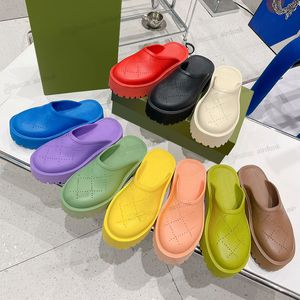 2023 Luxurys Designers Sandals for Men ofclassing花柄のブロケードスライドフラットレザーラバープラットフォームフリップフロップギアハイ品質