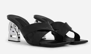 Роскошные летние бренды Keira Sandals 3.5 Mules Mules Shiny Calfsiel Bridal Sward Dress Pless Posted Calfkin Lady High Heels с коробкой