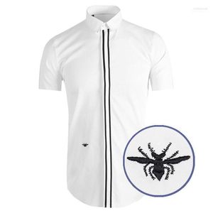 Męskie koszule 2022 Luxury Men Classic Hafted Bee Stripe Wstążka Moda Bawełna Koszula Wysokiej jakości krótkie rękawy A66 Eldd22