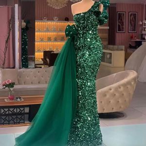 2022 Elegant Arabic Dark Green Formal Evening Dresses Glitter Sequined One Shoulder Mermaid Prom Dress Peplum Floor Length Women Shiny Special Occasion Gowns