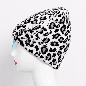Chapéu de lã quente de lã de leopardo têxtil para mulheres adultos gorros de leopardo macios