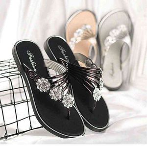 Slippers Sale Luxurious Women Cute Summer Open Toe Sandals Lady Rubber Rhinestones Comfort Bling Fashion Sexy 220530