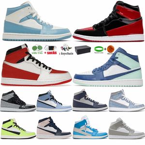 Wholesale spring skiing resale online - Mens Designers Basketball Shoes Visionaire Patent Bred Dark Mocha Stage Haze Obsidian Smoke Grey Mid University Blue Men Women Classic Sports Sneakers Trainers