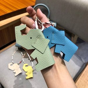 Designer New Womens Leather Elephant Rabbit Pendant Parts Lychee Pattern Cowhide Ornament Car Key Chain Cowhide Fashion Brand Womens Bags