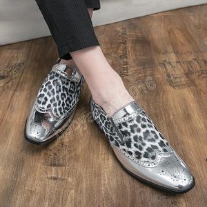 Lackleder-Schuhe, Brogue-Herren-Kleiderschuhe, italienische Leoparden-Partyschuhe für Herren, Zapatillas Hombre