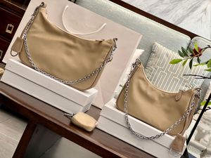 Neuauflage der Re-Nylon-Tasche von 2005, Designer-Saffiano-Lederbesatz, Handtasche aus regeneriertem Nylongarn, Umhängetasche für Damen, Luxus-Umhängetasche mit abnehmbarem Beutel