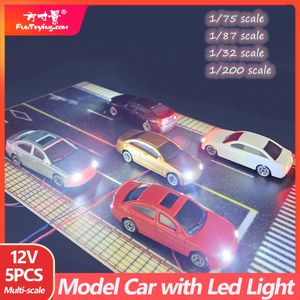 5 Stücke Modellauto mit Lampe Miniaturfahrzeug 12 V Eisenbahn Zug Layout Landschaft HO/N Maßstab Spielzeug Geschenke