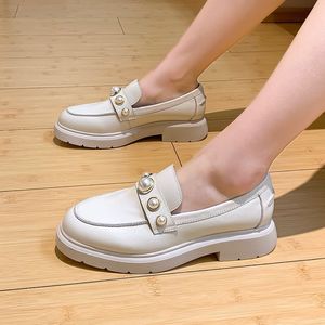 22s Good Quality Fashion Women Luxurys Designers embellishment Shoes Thick-soled loafers are good for everyday wear Dress Shoess