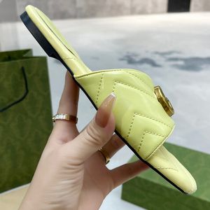 デザイナー スライド女性ビーチ サンダル ダブル メタル付きレザー女性サンダル SIZE35-42