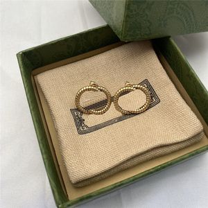 Brincos de letra dupla vintage Personalidade charme de latão Eardrops feminino cartas de orelhas de orelha jóias por atacado