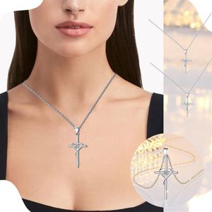Chains Glossy Cross Necklace Pendant Light Luxury Clavicle Chain Accessories Men Necklaces Gold Womens Statement NecklacesChains