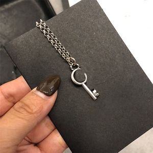 Letter Key Pendant Necklaces Lady Men Designer Vintage Silver Engraved Necklace Couple 2022 Jewelry Gift Pack 67gs