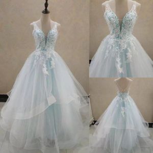 Abiti da sposa con applicazioni in pizzo Abito da sposa Cinghie con scollo a V Gonna a strati Una linea Tulle Sweep Train Vestido De Novia Custom Made Plus Size estido