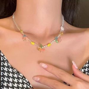 Anhänger-Halsketten Großhandel 5 Buntglas-Blumen-Perlen-Halskette Damenmode Süße romantische Schlüsselbein-Persönlichkeits-HalsketteAnhänger