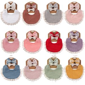 Baby bibs saliv tyg set bomull spets solid godis färg dubbelsidig anti-mjölk Vattentät Bib Bowknot Headband Hair Tillbehör Spädbarn 3 stycken sätter B8062