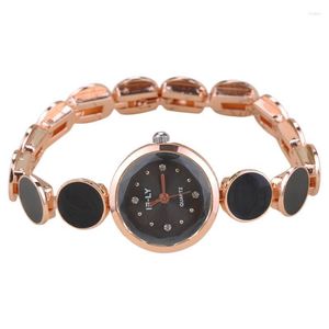 Wristwatches A009 Fashion Shopping Anniversary Analog Party Birthday Gift Dating Dot Pattern Travel Women Watch