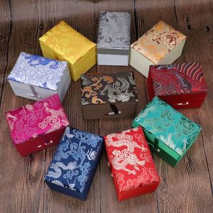 4pcs High -End -Baumwolle gef￼lltes chinesisches Seidenbrokatbox Dekorative Rechteck Geschenkverpackung Boxen Schmuck Buddha Perlen Armband Lagerh￼lle Gro￟handel 10.5x6.5x6 cm