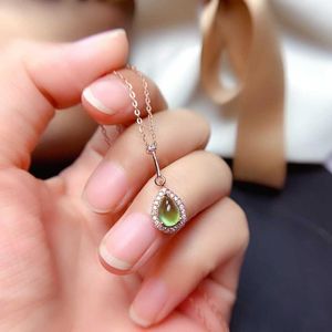 Pendant Necklaces Natural Grape Stone Female Crystal Clean Bottom Fluorescent 925 Silver MosaicPendant NecklacesPendant