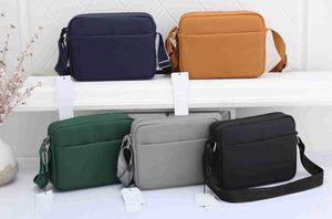 Tasarımcı Crossbody çantaları İnsan İşletme Okulu Çantası Kahverengi Çiçek Erkek Milletme Göğüs Sırt Çantası Çanta Moda Çanta Cüzdan Lüks Omuz Çantaları